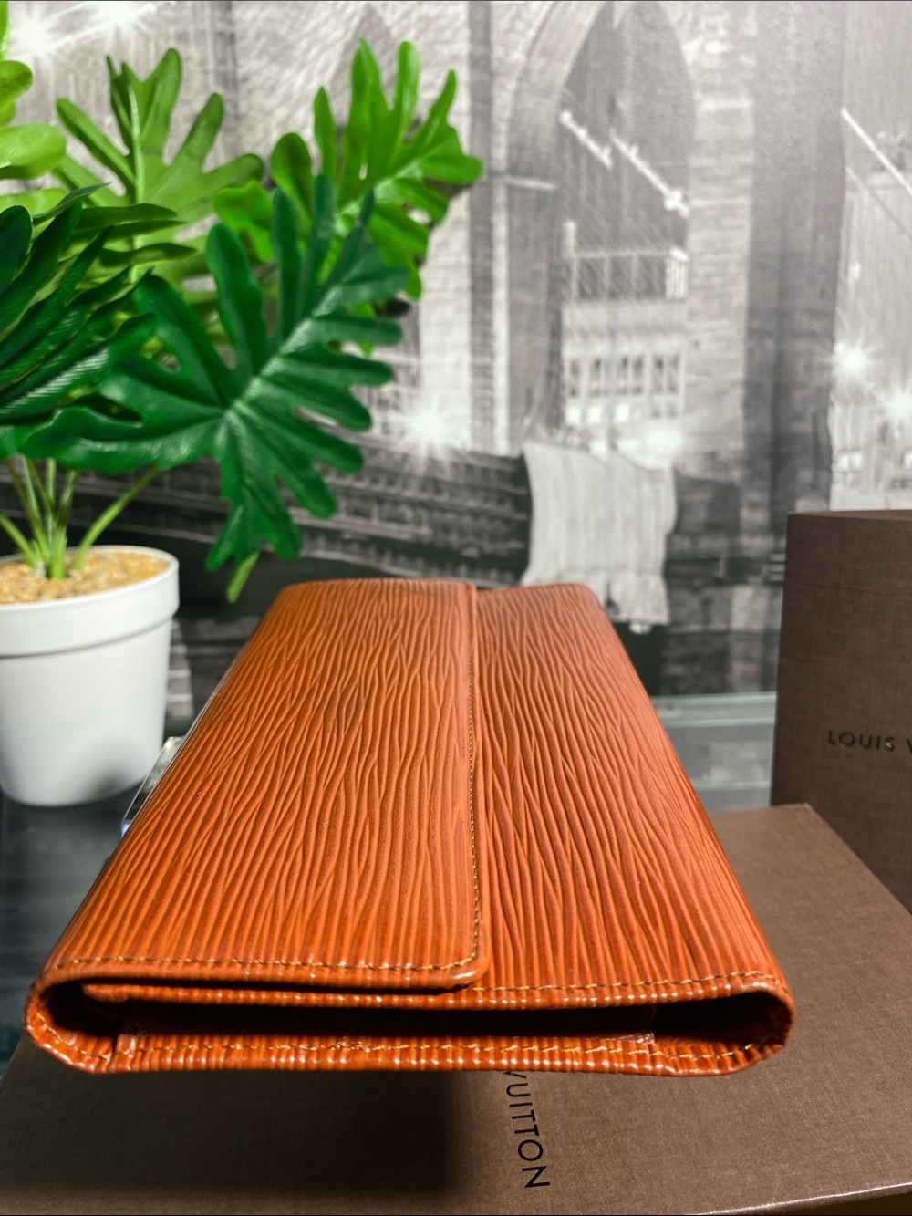 Authentic Louis Vuitton Epi International Wallet - Picture 17 of 17